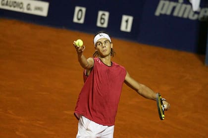 Febrero de 2005, Nadal en el ATP de Buenos Aires: con 18 años y siendo 48° del ranking, cayó con Gastón Gaudio en los cuartos de final.