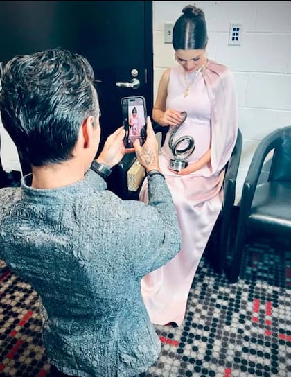 Nadia Ferreira y Marc Anthony posan juntos por primera vez tras anunciar su embarazo