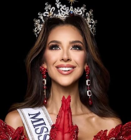 Nadia Mejía, de 29 años de edad, es la primera mujer casada en ser coronada como Miss Ecuador (Instagram/@samwebb)