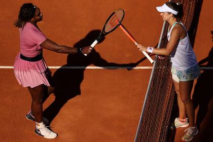 Nadia Podoroska junto a Serena Williams, la segunda tenista con más títulos de Grand Slam