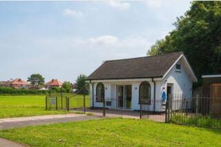 "Una joya": la casa chica y barata que nadie quiere comprar por su oscuro pasado