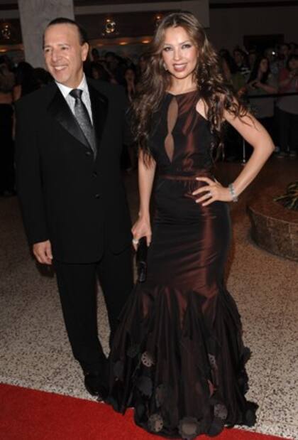 Mhoni Vidente sorprendió al anunciar que Thalía podría divorciarse de Tommy Mottola