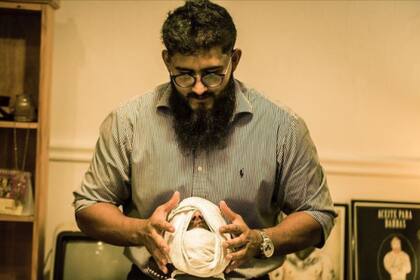 Nahuel encontró en la peluquería su nueva pasión