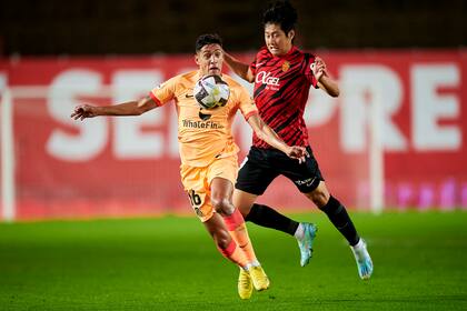 Nahuel Molina jugó apenas media hora en la derrota de Atlético de Madrid, antes de ser reemplazado por tener una tarjeta amarilla