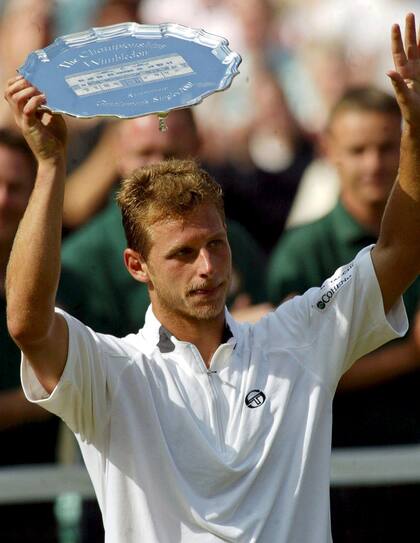 Nalbandian, con la bandeja al subcampeón en 2002