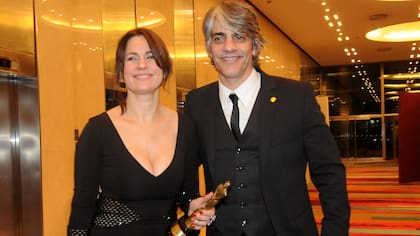 Nancy Dupláa y Pablo Echarri, en una entrega de los Martín Fierro