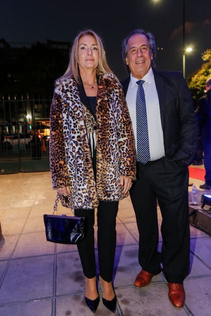 Nancy Garazia y el piloto de rally Gustavo Trelles. También se esperaba la presencia del futbolista uruguayo Edinson Cavani, lesionado en Boca Juniors