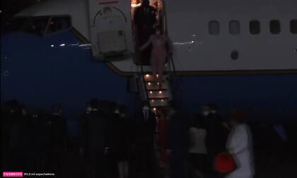 Nancy Pelosi aterriza en Taiwán.