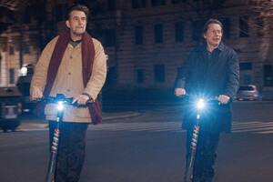 Nanni Moretti y el actor francés Mathieu Amalric, en Lo mejor está por venir