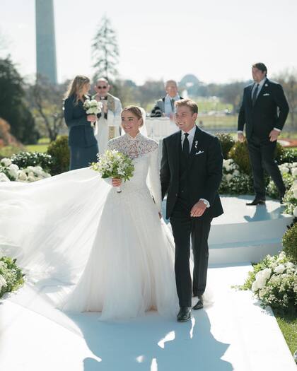 Naomi Biden contrajo matrimonio con Peter Neal en el jardín sur de la Casa Blanca