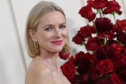 Naomi Watts (55) creó una marca de belleza y bienestar enfocada en la salud durante la menopausia