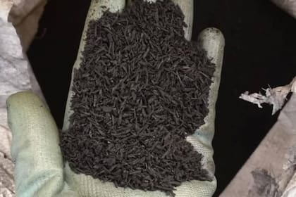 La policía encontró un cargamento de coca que iba para Turquía, la droga estaba mezclada con gránulos de caucho