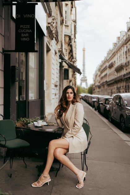 Natacha Eguía, en París