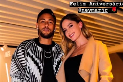 Neymar y la exnovia de Maluma, juntos. Crédito: Instagram 