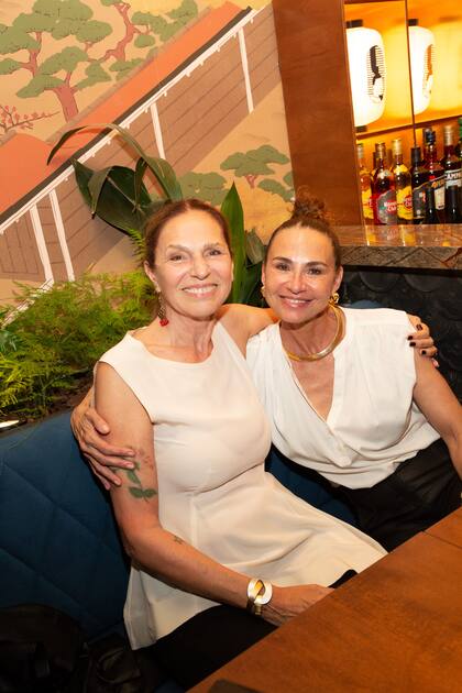 Natalia compartió mesa con Ginette Reynal.