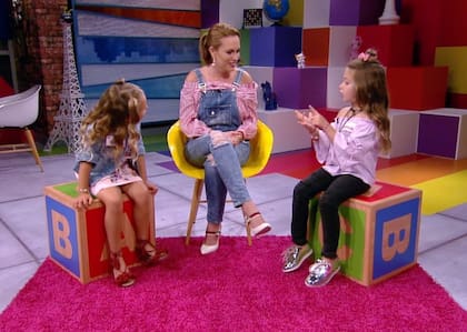 Natalia Denegri, conductora de Corazones Guerreros