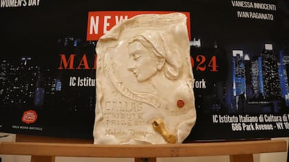 Natalia Denegri recibió en Nueva York el premio María Callas por sus labores humanitarias