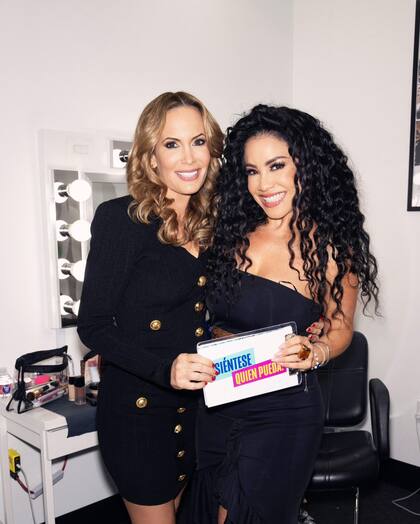 Natalia Denegri y Carolina Sandoval, amigas y compañeras en Siéntese quien pueda