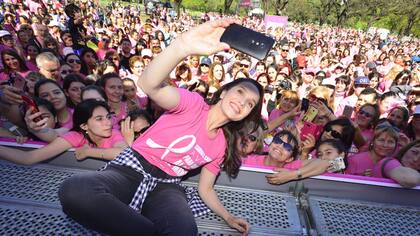 Natalia Oreiro es embajadora de la Fundación Avon en la lucha contra el cáncer de mama