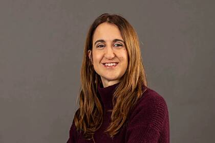 Natalia Rebecchi: la IA nos da volumen, pero lo que conecta de verdad es la autenticidad. Un rostro real, una emoción genuina o un proceso artesanal tienen un valor que ninguna máquina puede copiar”