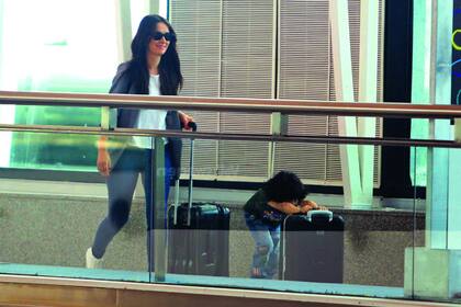 Natalia voló a Rusia junto a Ricardo Mollo y Merlín Atahualpa