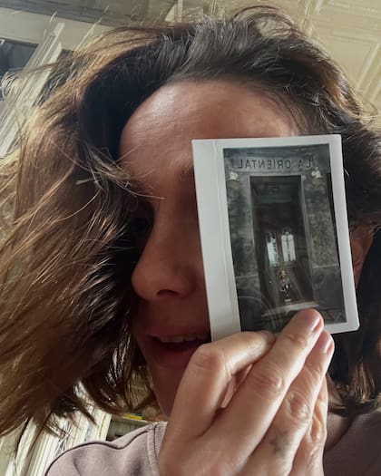 Natalia y su postal con Milonga