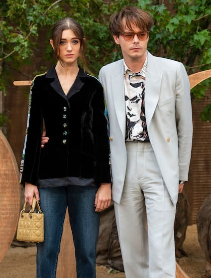 Natalie Dyer y Charlie Heaton