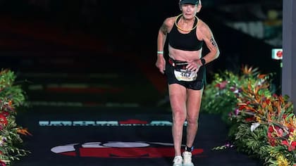 Natalie Grabow es una atleta estadounidense de 80 años