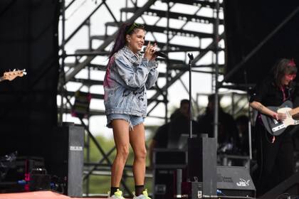 Natalie Pérez en el día 1 del Festival Lollapalooza​ en el hipódromo de San Isidro