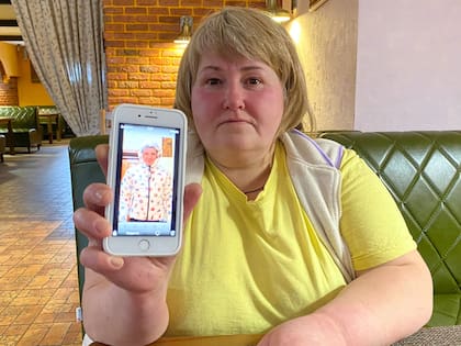 Natasha, la madre de Olexander Ponomarenko, desaparecido que finalmente sabe ahora que está detenido en una prisión rusa 