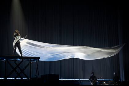 Nathy Peluso desplegó su carisma en el Movistar Arena, en su parada porteña del tour Grasa (Foto Gentileza Bárbara Ruffo)