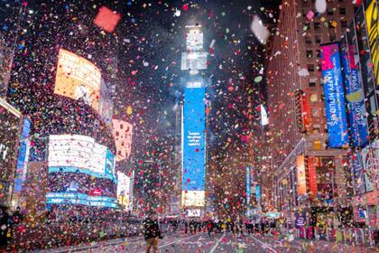 Navegar por el Hudson se convierte en una experiencia de lujo para recibir el 2025