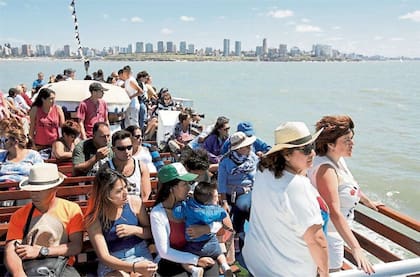 Navegar, una opción para ver Mar del Plata desde otro ángulo 