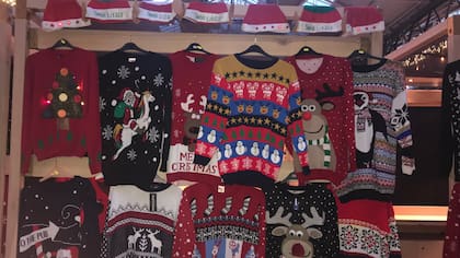 Como en Bridget Jones: los londinenses se animan a los sweaters navide?os 