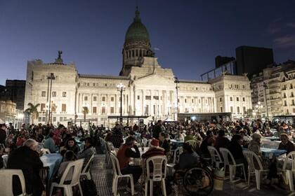 Navidad solidaria frente al Congreso