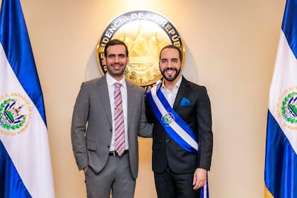 Nayib Bukele y su hermano Karim. (Foto: Facebook Karim Bukele).