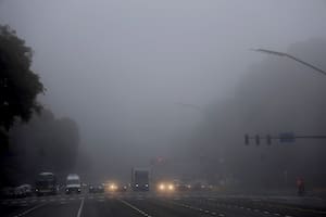 Densa niebla cubre la Ciudad: así sigue el pronóstico del tiempo en el AMBA