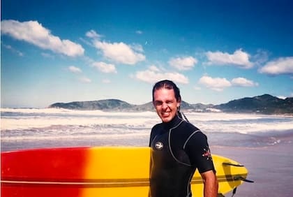 Neco llegó a Praia do Rosa en 1985.