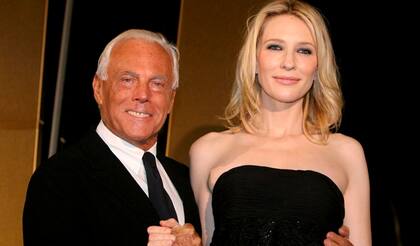 El diseñador Giorgio Armani y Cate Blanchett en la inauguración de la Torre Armani Ginza, en Tokio