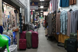 Negocios somalíes enfrentan dificultades durante redadas del ICE en Minneapolis