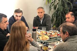 Córdoba: los intendentes de Cambiemos debaten si despegan las elecciones locales