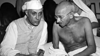 Nehru y Ghandi en 1946
