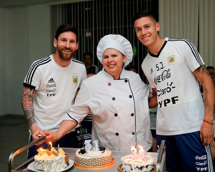 Nehuén Pérez festejó su cumpleaños número 18 junto a Lionel Messi durante el Mundial de Rusia: ambos nacieron un 24 de junio