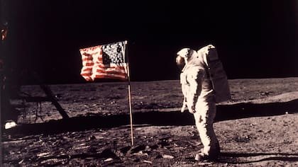 La llegada del hombre a la luna inspiró al argentino Enrique Ernesto Febbraro para crear el Día del Amigo