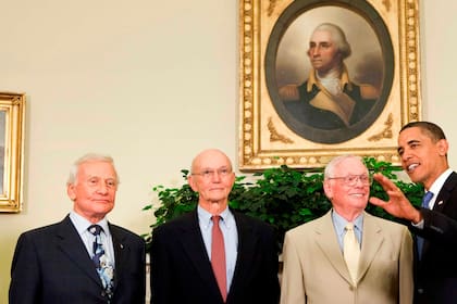 Neil Armstrong, Michael Collins y Edwin Aldrin en mayo de 1969. Armstrong, el primer hombre en la luna, murió en 2012 a los 82 años