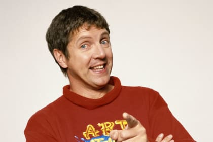 Neil Buchanan fue el creador y conductor de la versión británica de Art Attack, que luego fue exportada a varios países (Tim Roney)