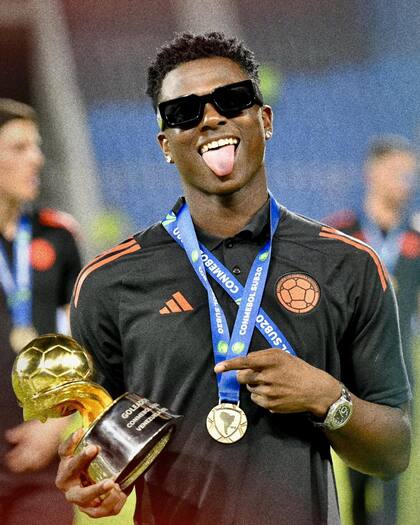 Niser Villareal Quiones consigui ocho goles en el campeonato Sudamericano Sub-20 (X/@FCFSeleccionCol)