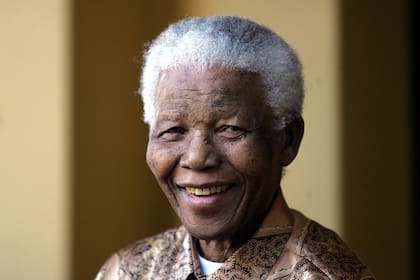 Nelson Mandela nació en 1918, fue un abogado y político sudafricano que, ante todo, se dio a conocer por su activismo contra el apartheid