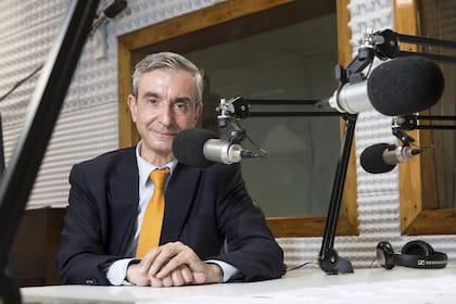 Nelson Castro, en radio Rivadavia