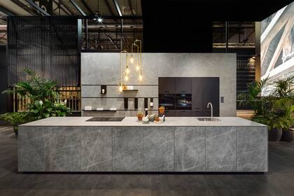 Neolith Zaha Stone aplicado en mueble de Next 125 (Alemania)